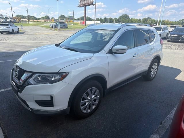 Used 2017 Nissan Rogue S w/ S Appearance Package AWD/4WD image 3