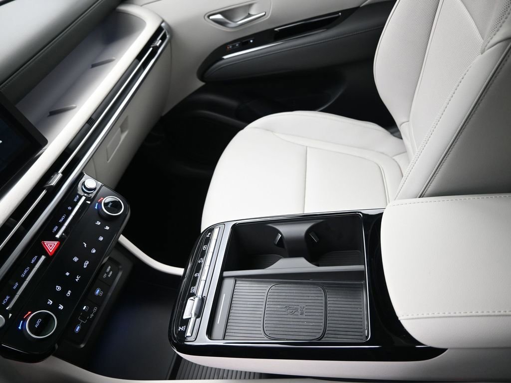 New 2026 Hyundai Tucson Limited image 19
