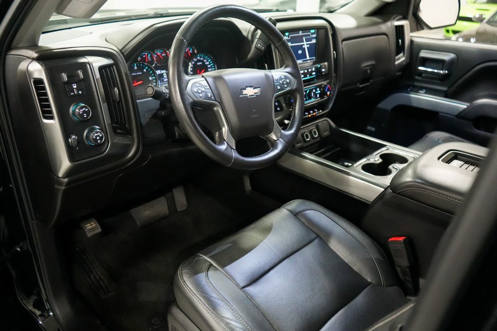 Used 2018 Chevrolet Silverado 1500 LTZ Z71 w/ LTZ Plus Package image 9