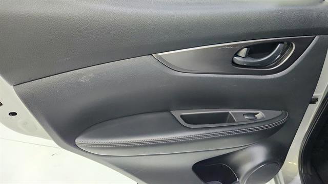 Used 2021 Nissan Rogue Sport S FWD image 21