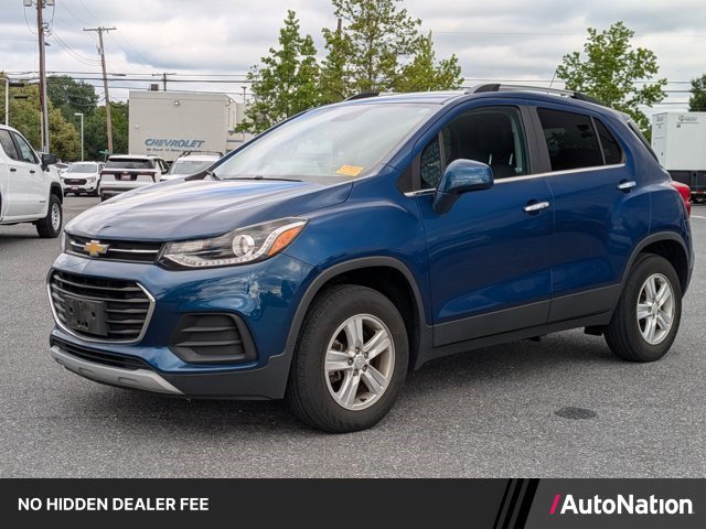 Used 2020 Chevrolet Trax LT w/ LT Convenience Package AWD/4WD image 1