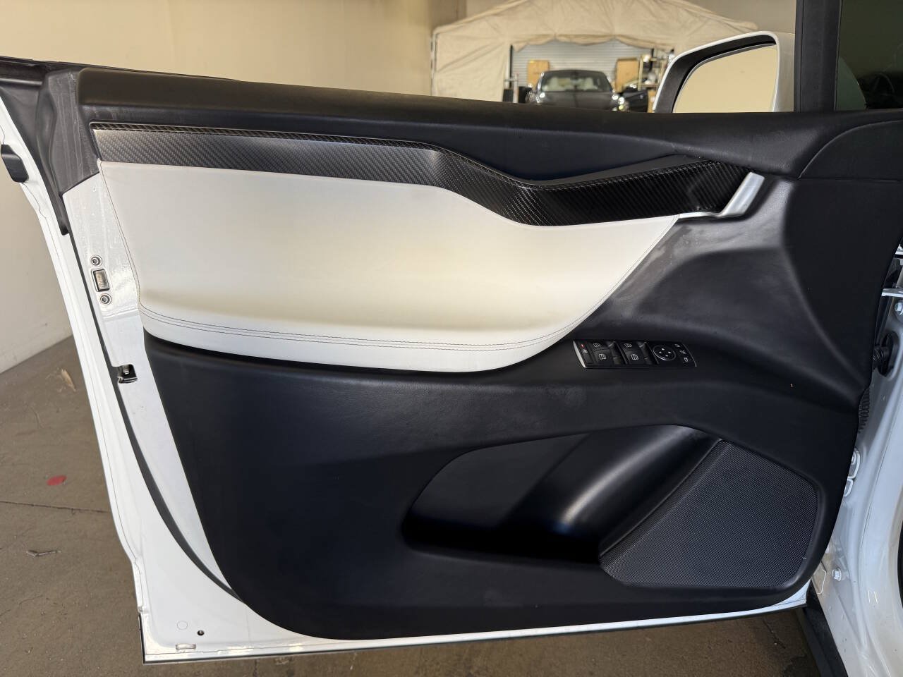 Used 2020 Tesla Model X Performance AWD/4WD image 25