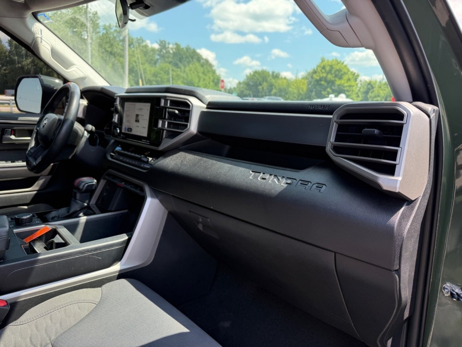 Used 2022 Toyota Tundra SR AWD/4WD image 23