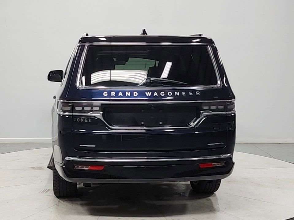 Used 2023 Jeep Grand Wagoneer L Series II w/ Convenience Group III AWD/4WD image 6