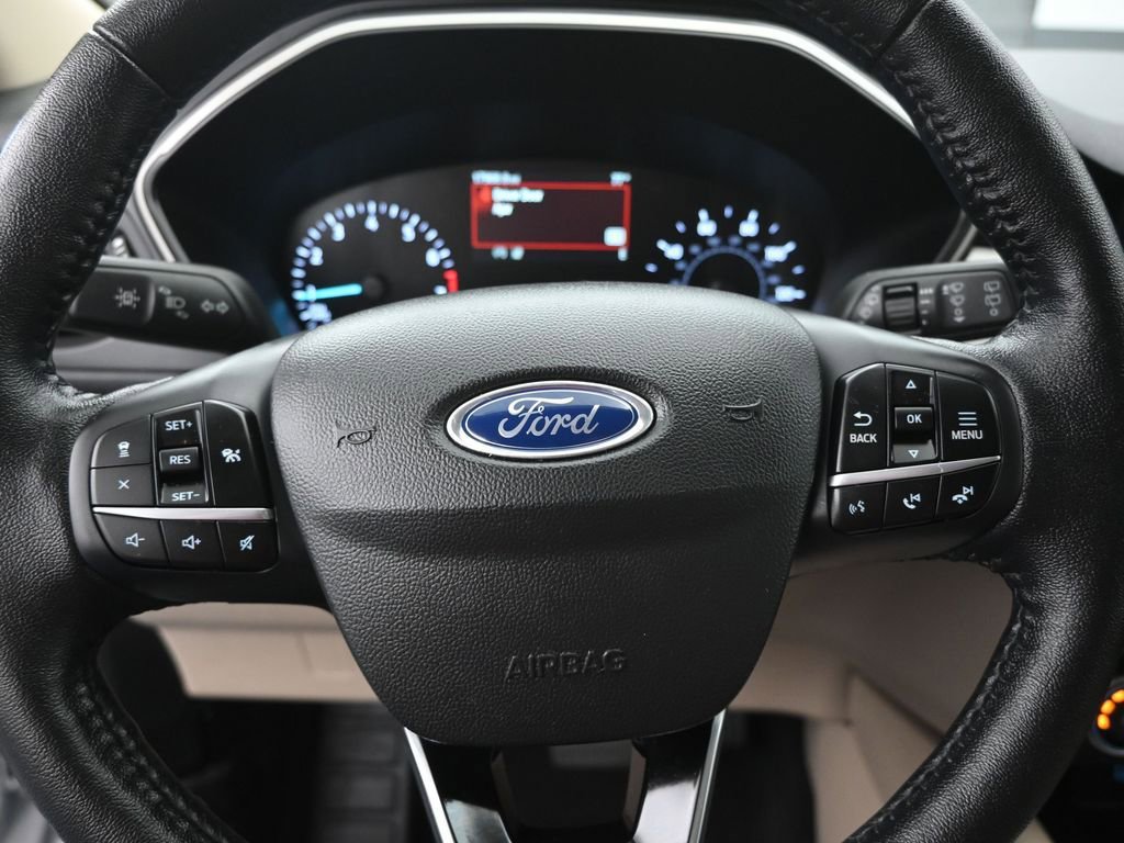 Certified 2020 Ford Escape SEL image 19