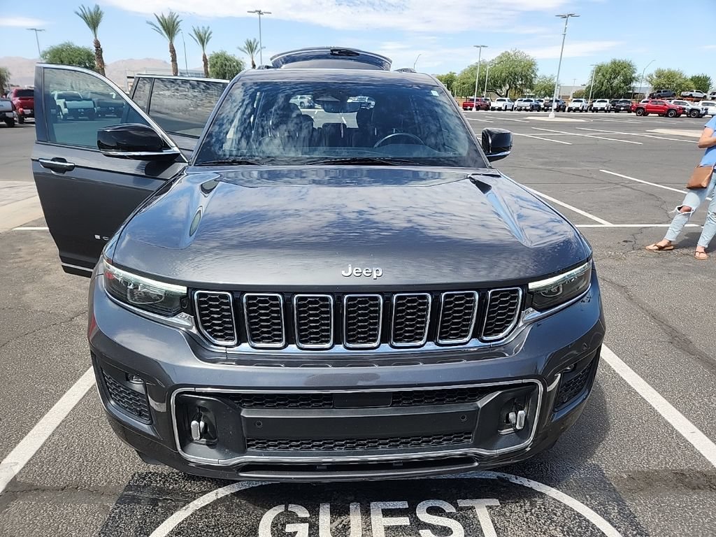 Used 2022 Jeep Grand Cherokee L Overland AWD/4WD image 2