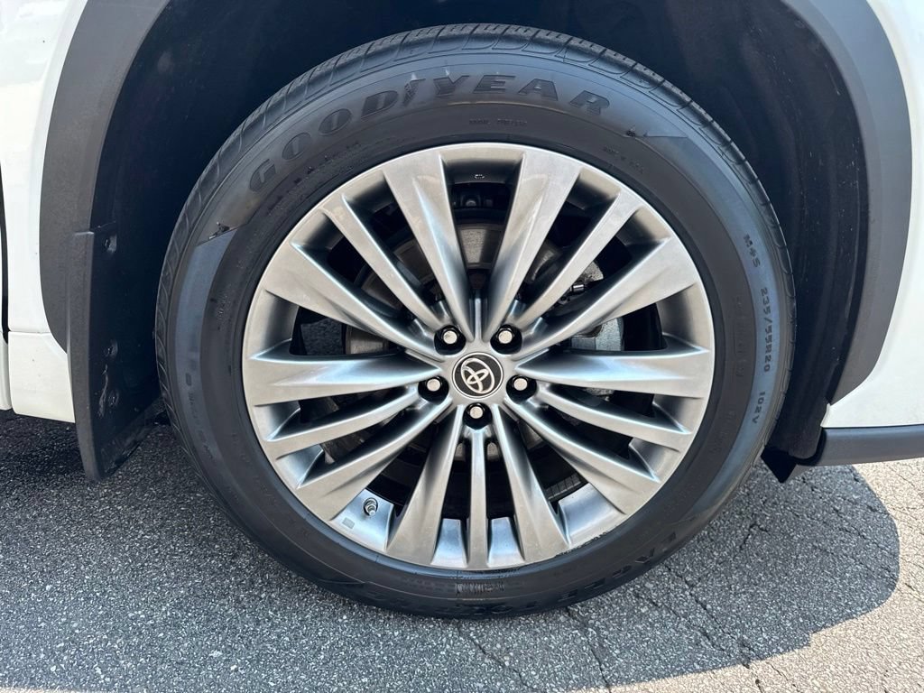 Certified 2020 Toyota Highlander Platinum AWD/4WD image 53