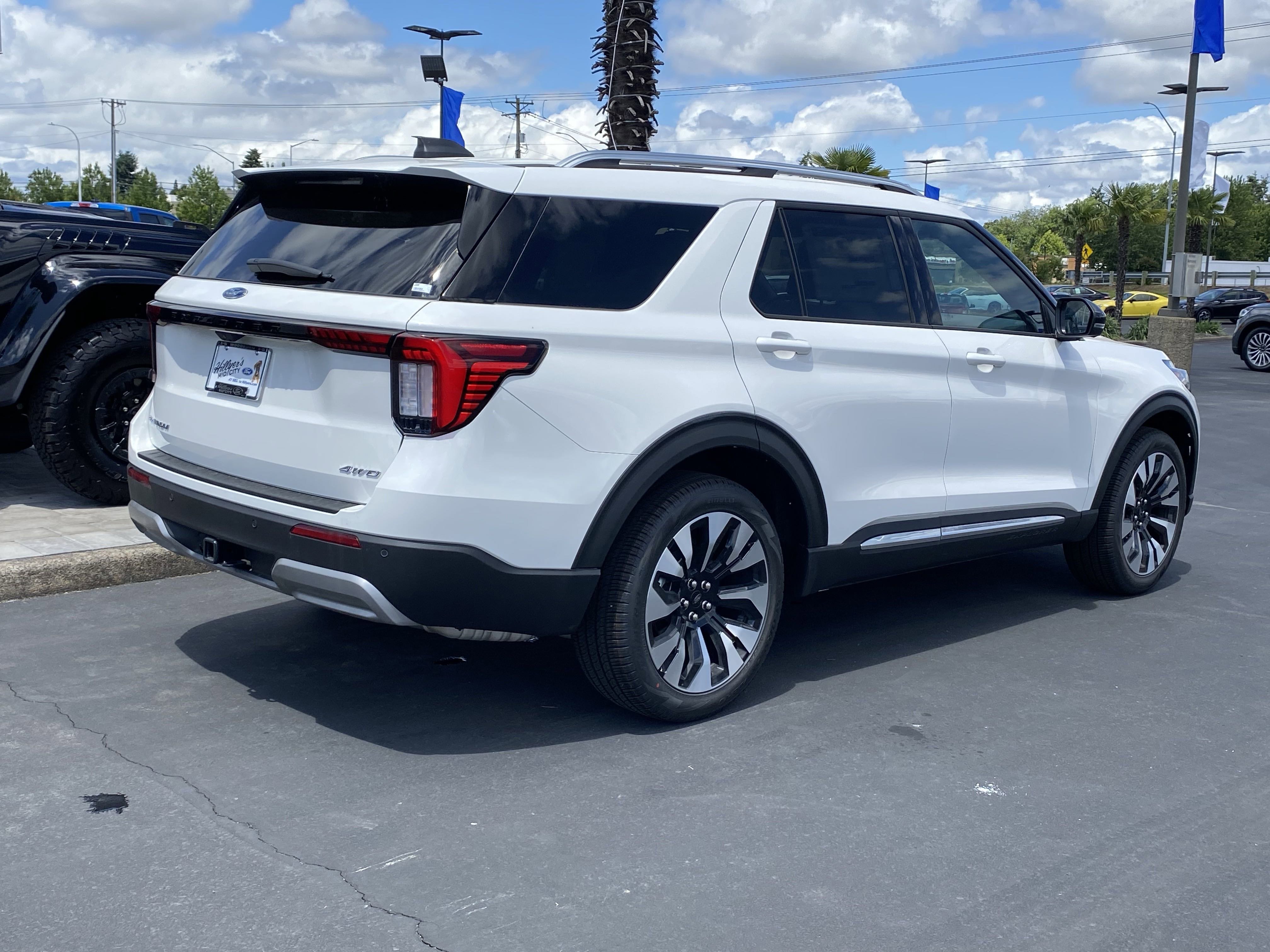 New 2025 Ford Explorer Platinum w/ LUX Leather Package image 3