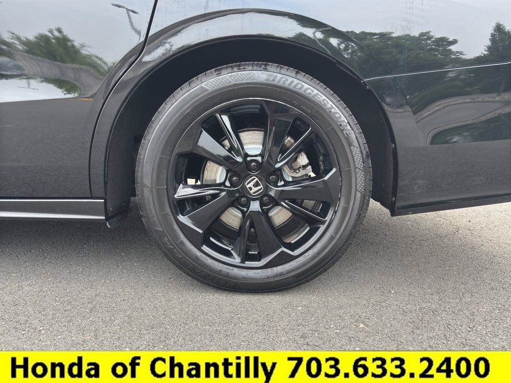 Certified 2024 Honda Odyssey Sport image 32