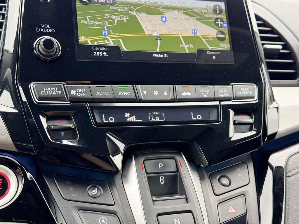 Used 2022 Honda Odyssey Touring image 2