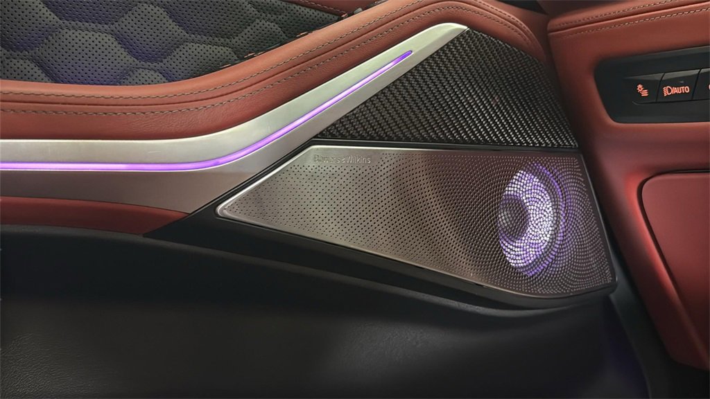 Used 2025 BMW X5 M Competition w/ Executive Package image 42