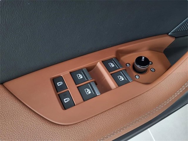 Used 2025 Audi A6 Premium Plus w/ Premium Plus Package image 12