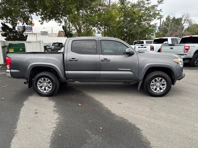 Used 2017 Toyota Tacoma TRD Off-Road AWD/4WD image 8
