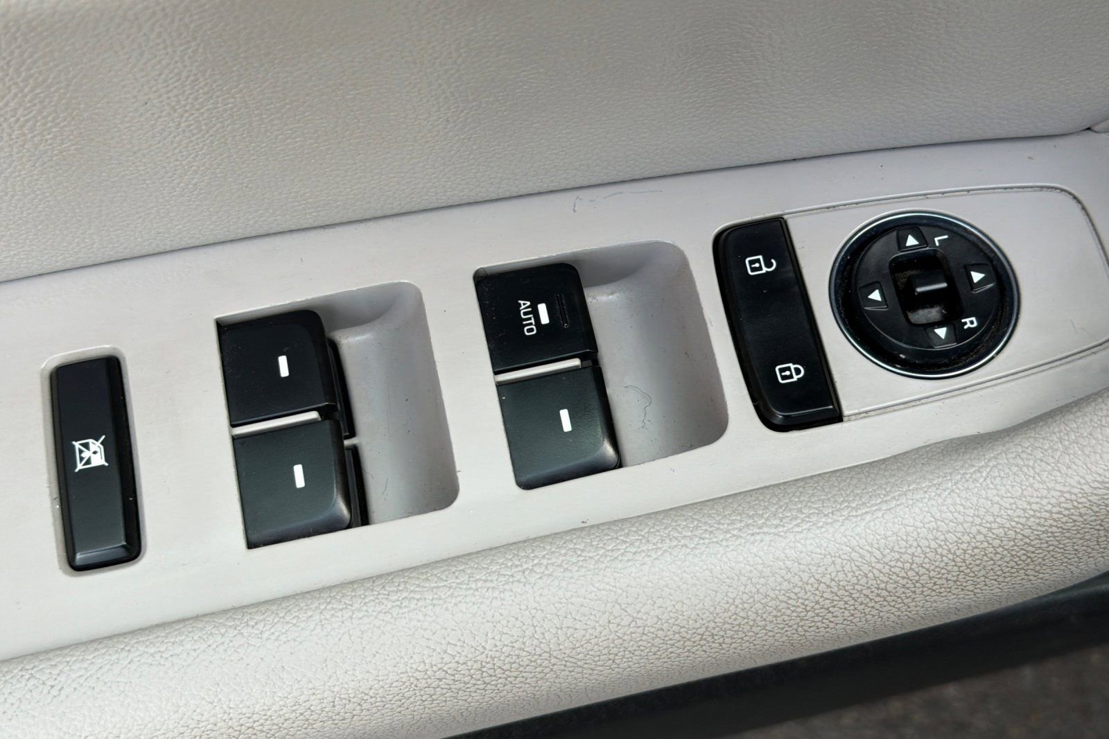 Used 2015 Hyundai Sonata SE w/ Option Group 02 image 14