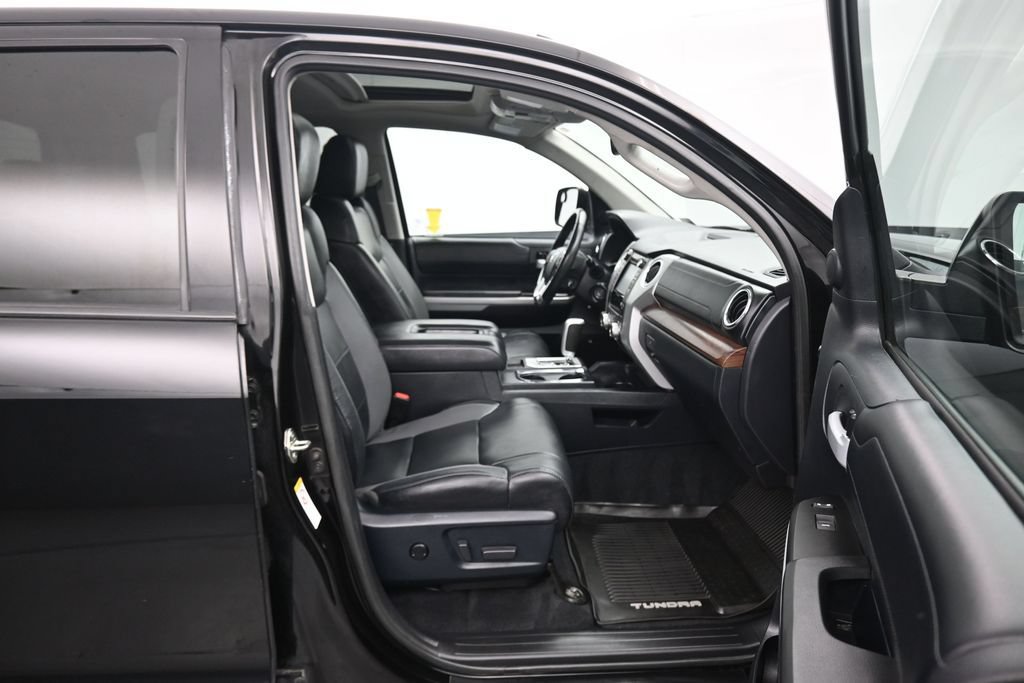 Used 2018 Toyota Tundra Limited w/ Limited Premium Package AWD/4WD image 47