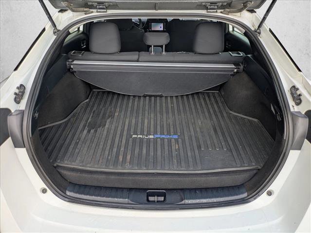 Certified 2021 Toyota Prius Prime LE image 6