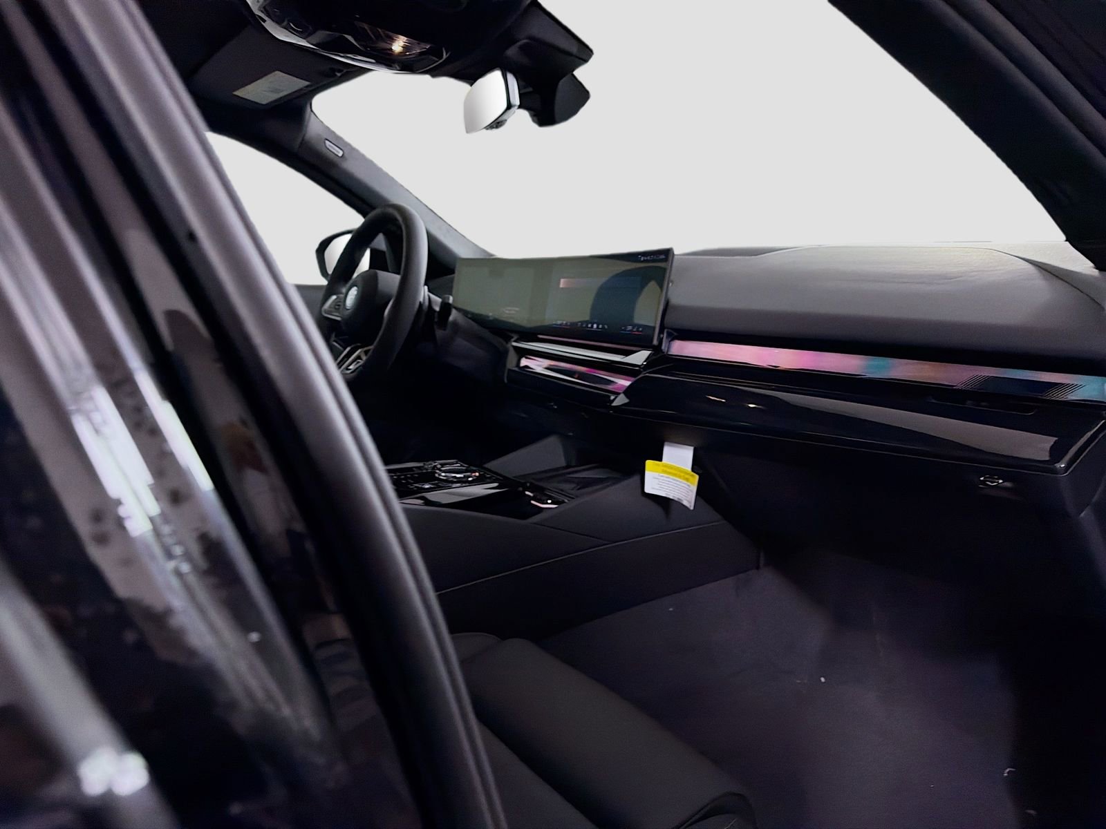 New 2027 BMW 550e xDrive AWD/4WD image 32