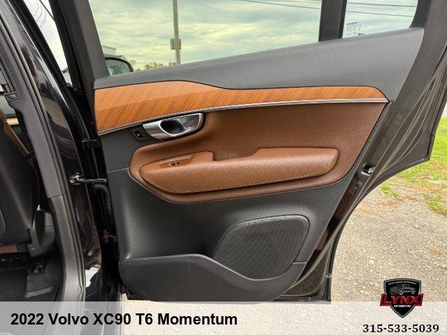 Used 2022 Volvo XC90 T6 Momentum image 48