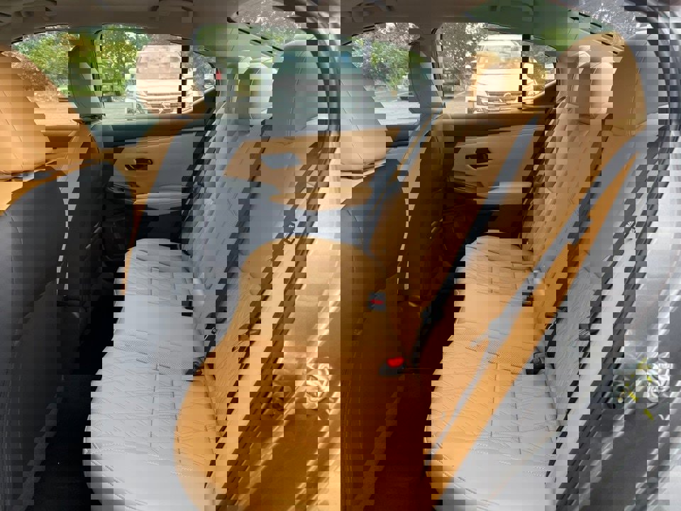 New 2025 Nissan Sentra SV w/ SV Premium Package image 4