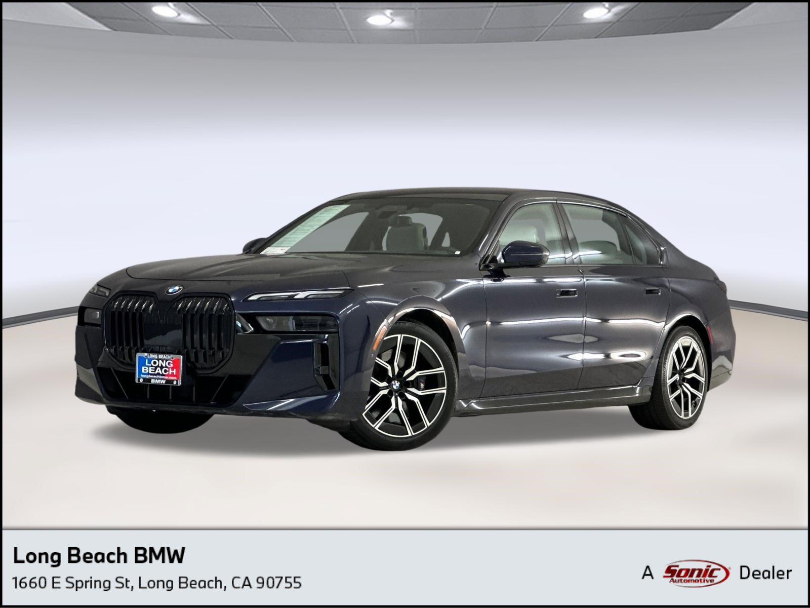 Certified 2023 BMW 740i RWD image 1