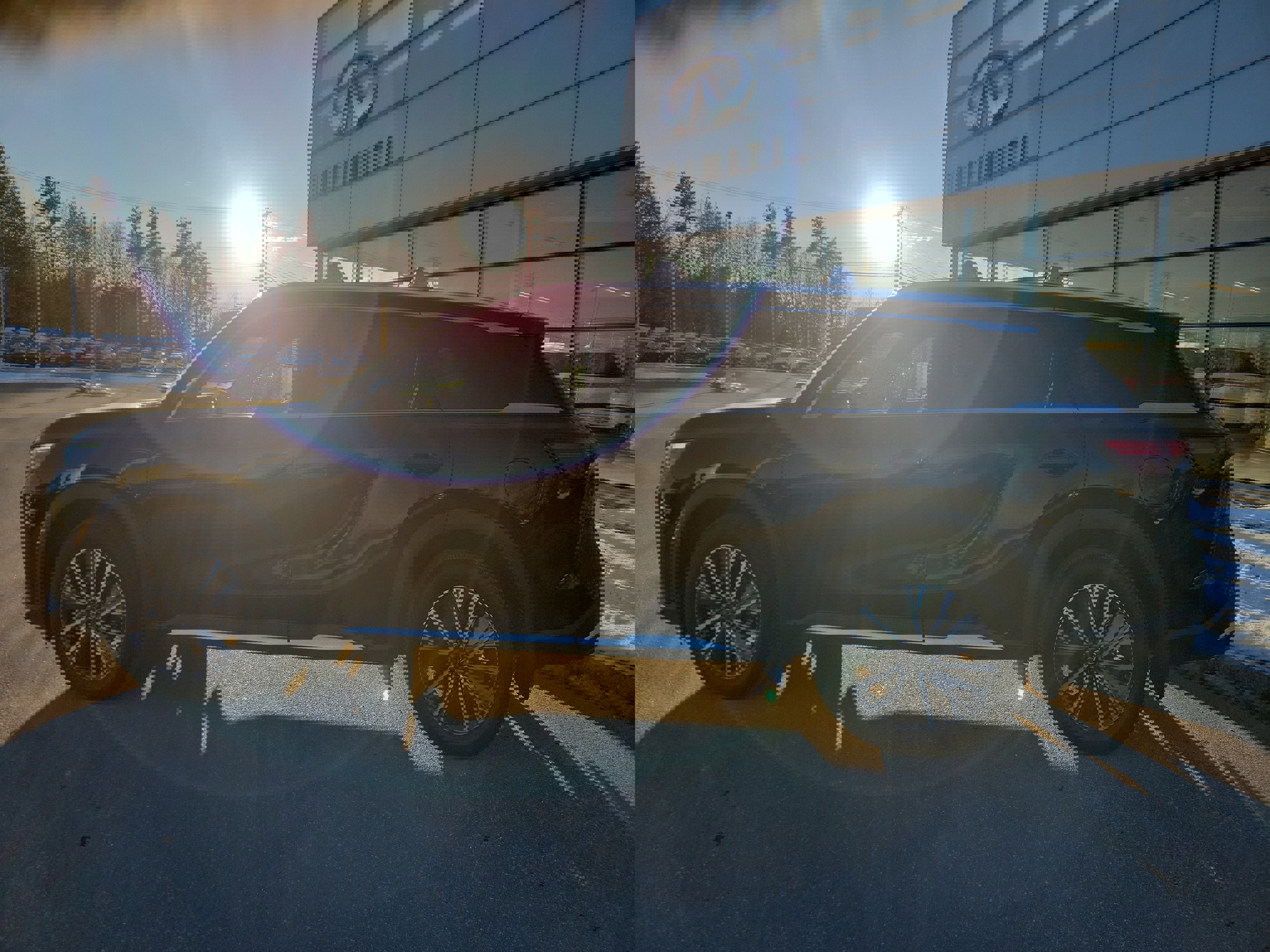 New 2026 INFINITI QX60 Luxe w/ Cargo Package image 2