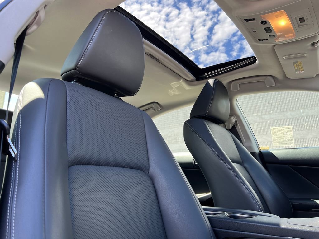 Used 2016 Lexus IS 200t w/ Navigation System Package image 21