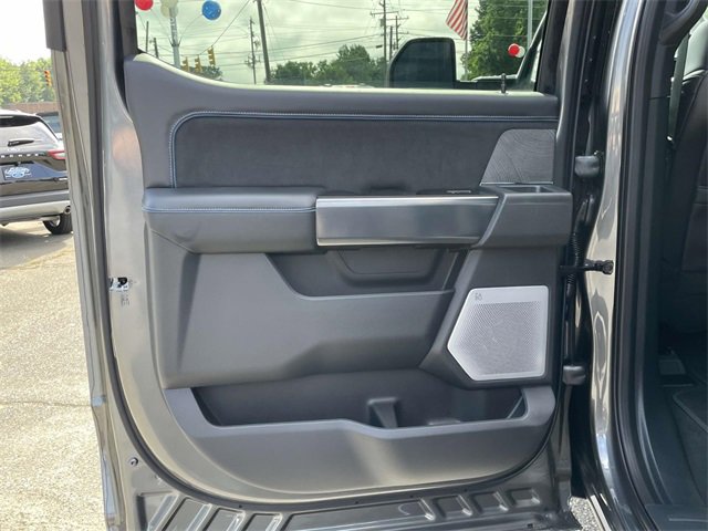 New 2025 Ford F350 Platinum w/ FX4 Off-Road Package image 11