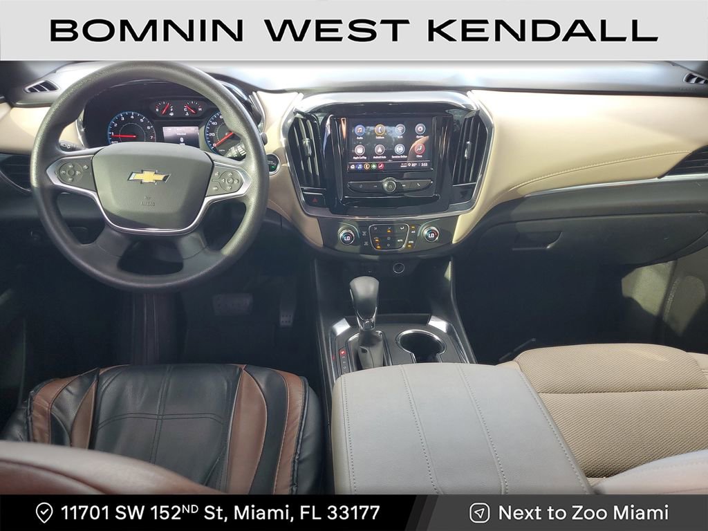 Used 2023 Chevrolet Traverse LS image 10