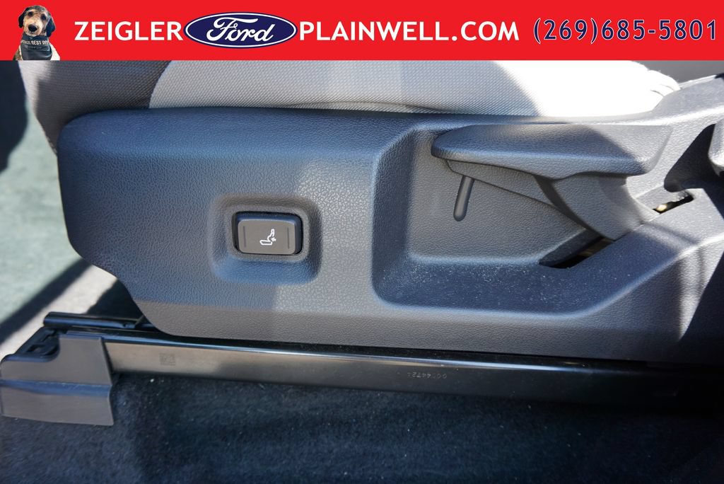 Used 2025 Toyota Tacoma TRD Off-Road AWD/4WD image 17