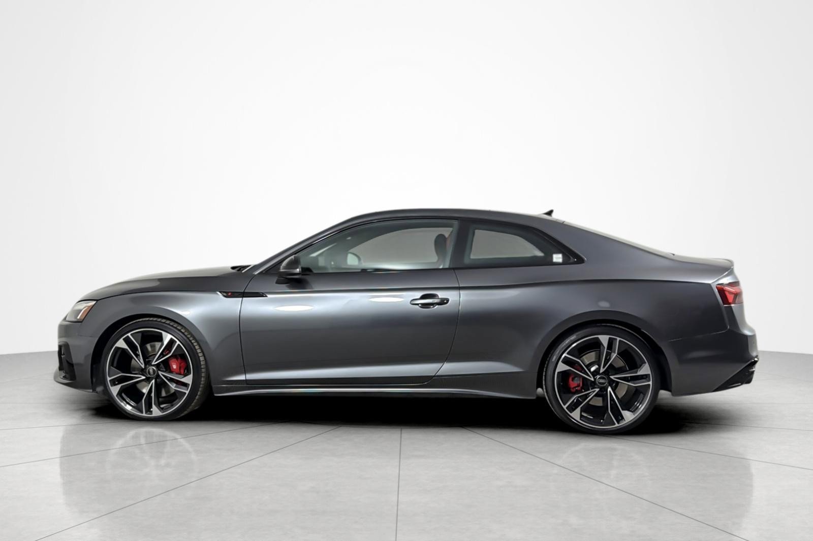 Used 2023 Audi S5 Premium Plus w/ Premium Plus image 2