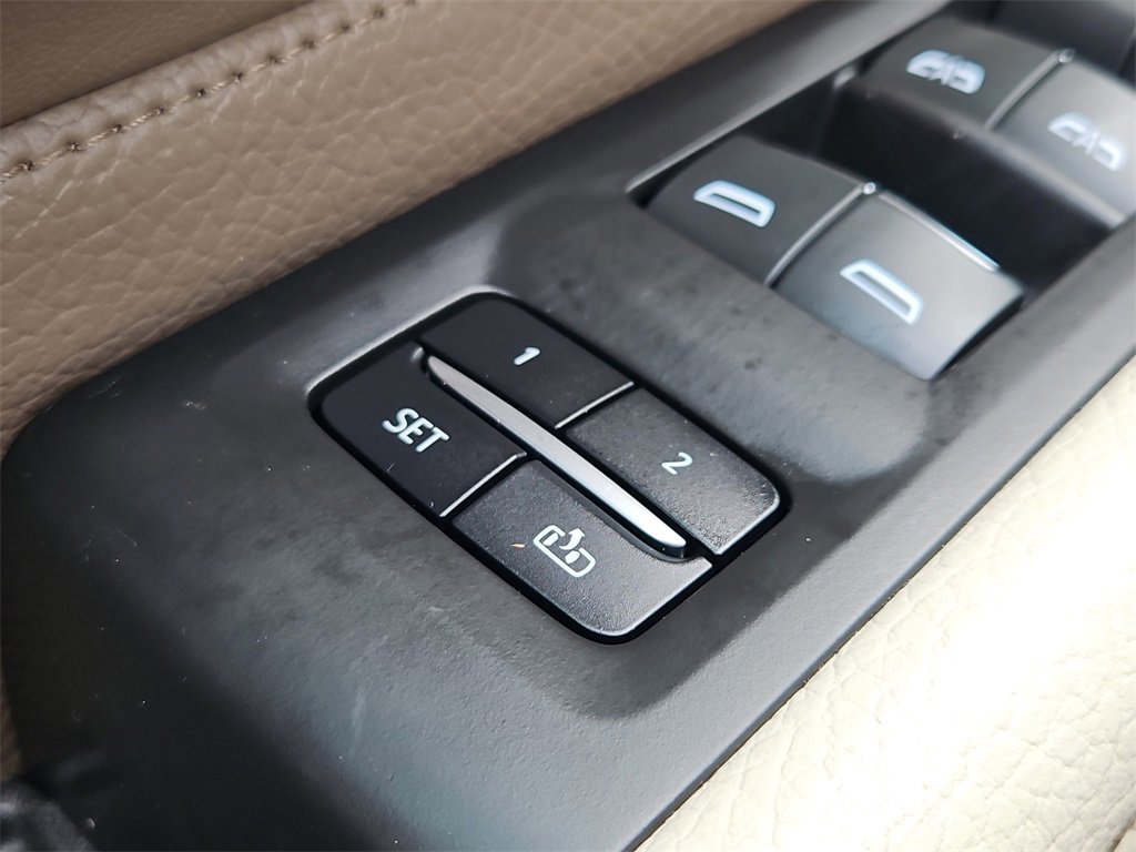 Used 2022 GMC Yukon XL Denali w/ Max Trailering Package image 19