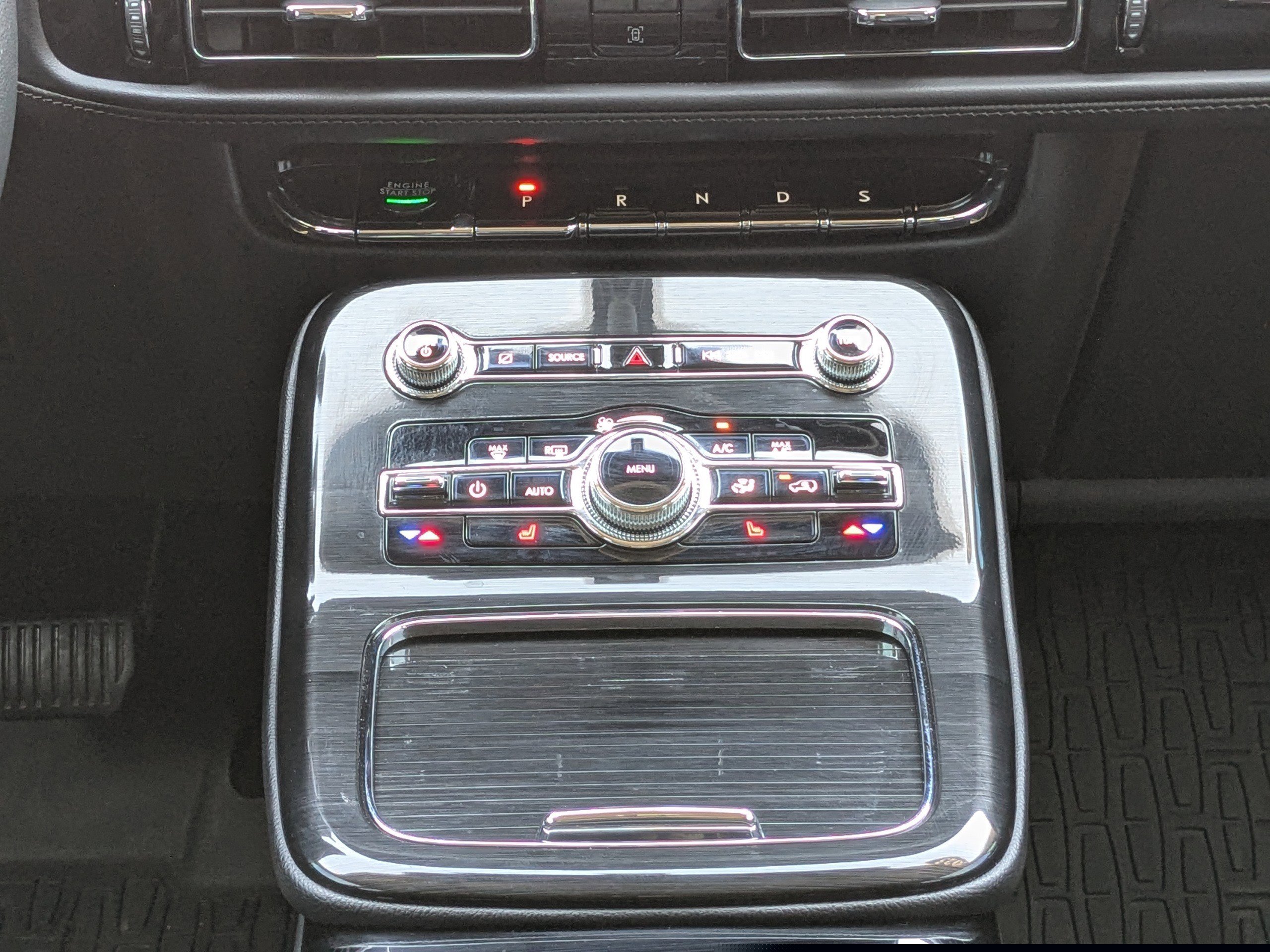 Used 2023 Lincoln Nautilus FWD w/ Premium Package image 20