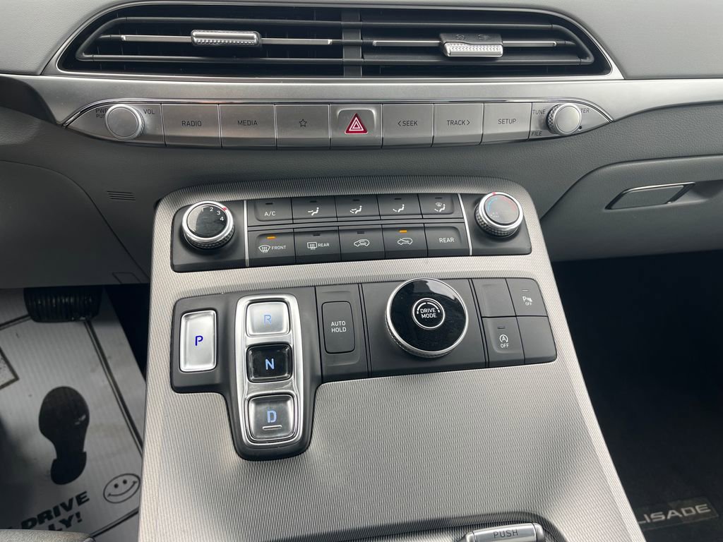 Used 2022 Hyundai Palisade SE image 19