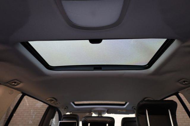 Used 2011 Mercedes-Benz GL 450 4MATIC image 11