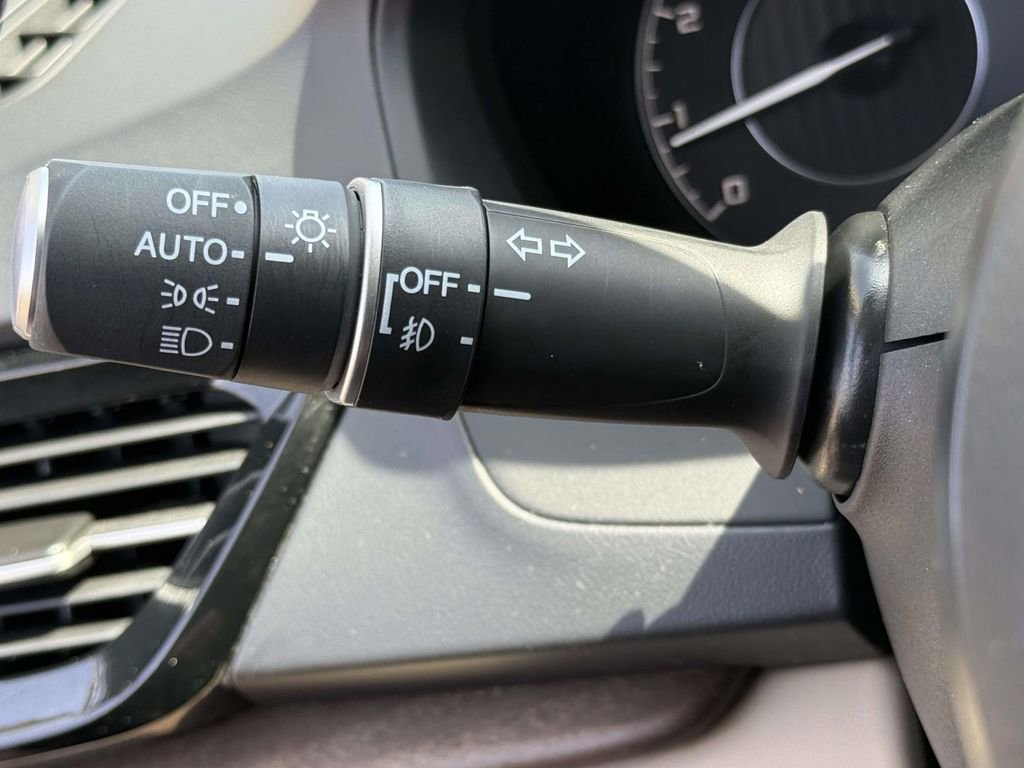 Certified 2024 Acura RDX SH-AWD w/ Advance Package image 26