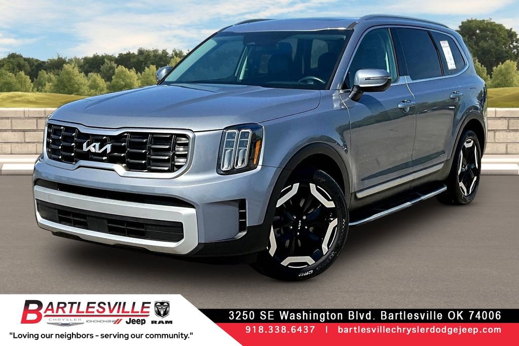 Used 2025 Kia Telluride S image 1