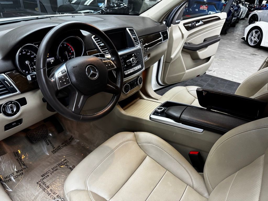 Used 2015 Mercedes-Benz ML 350 4MATIC image 32