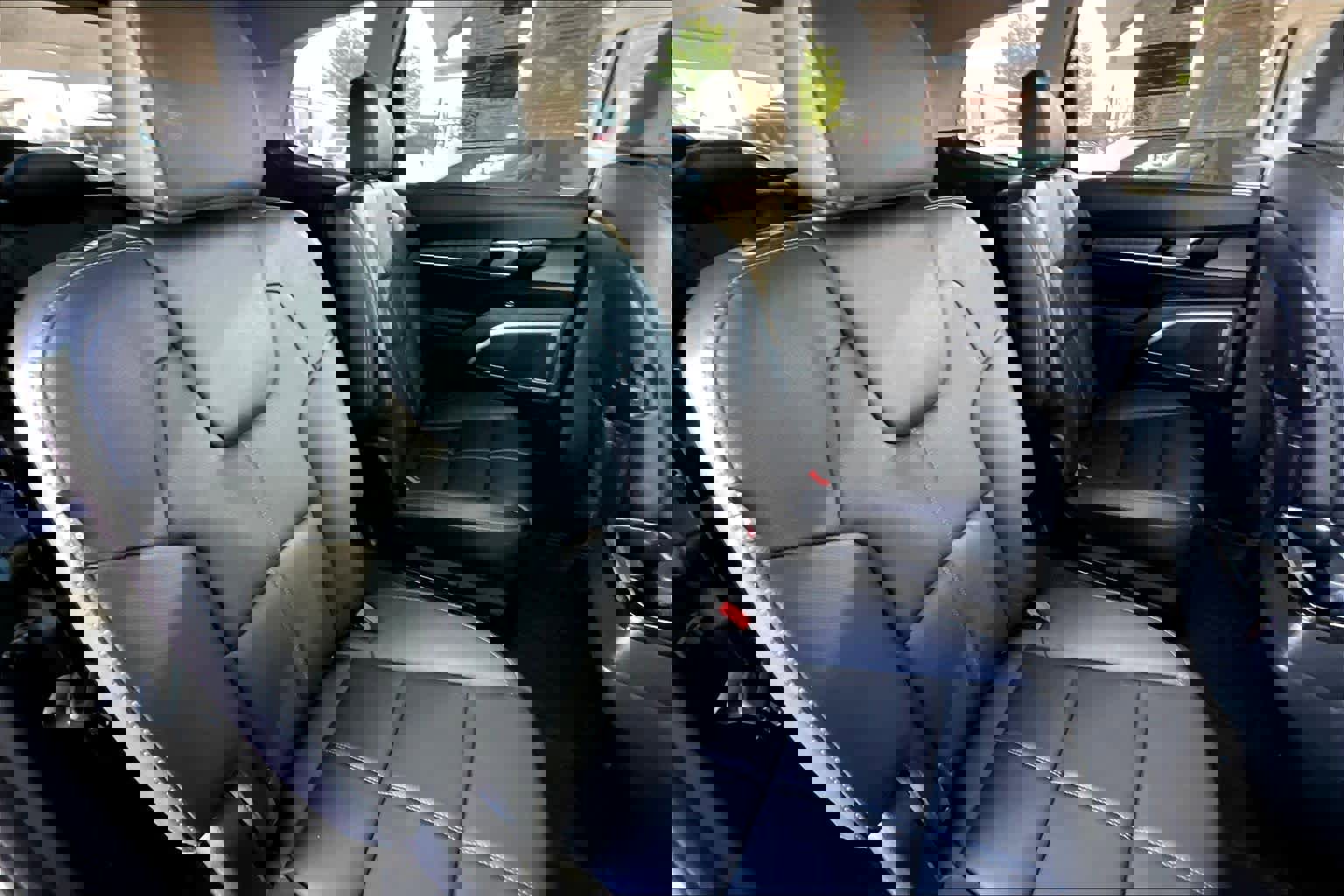 Used 2024 Kia Telluride EX w/ EX Captain's Chair Package image 20