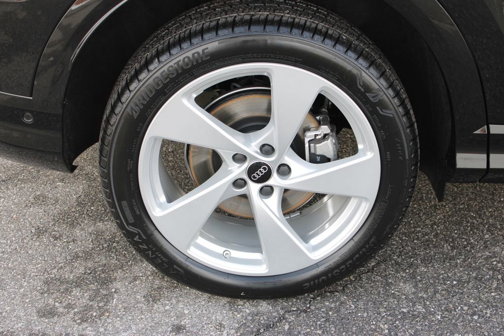 New 2025 Audi Q5 Premium Plus image 35