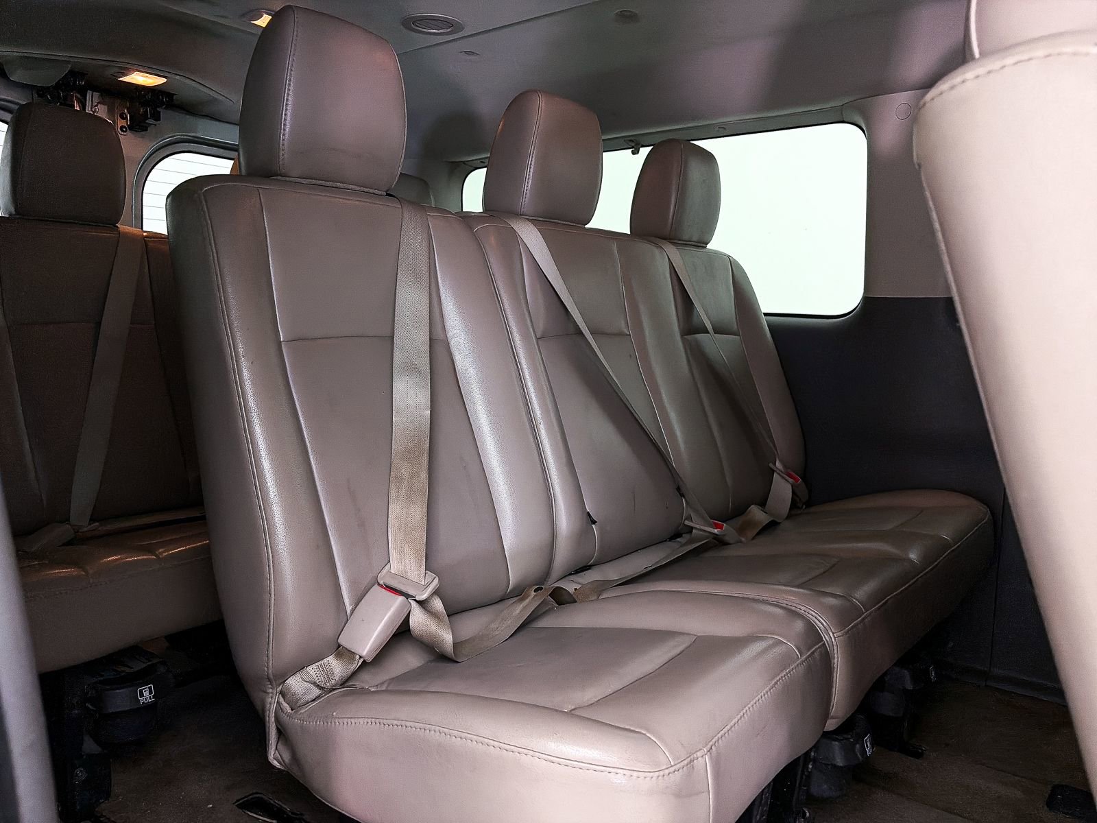 Used 2014 Nissan NV 3500 SL w/ Technology Package RWD image 27