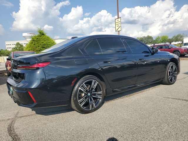 Used 2023 BMW 740i w/ Parking Assistance Package RWD image 6