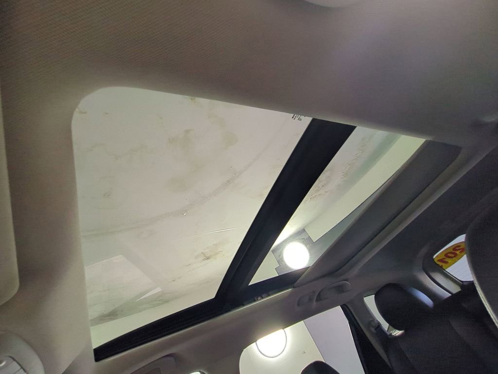 Used 2015 Nissan Rogue SL w/ SL Premium Package image 23