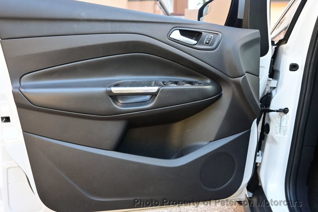 Used 2017 Ford C-MAX SE w/ Equipment Group 201A FWD image 18