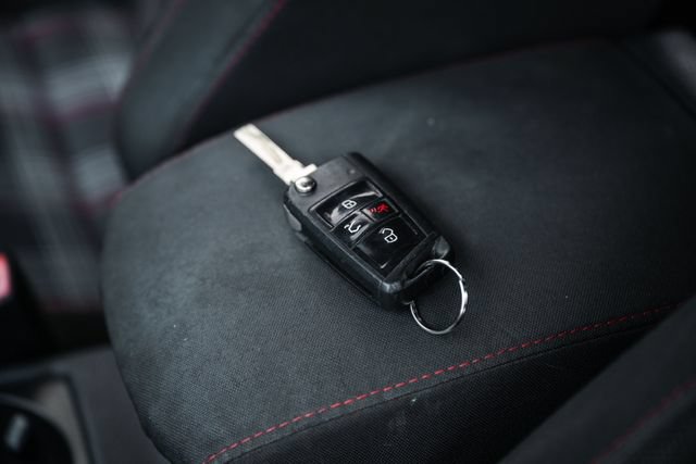 Used 2015 Volkswagen GTI S FWD image 73