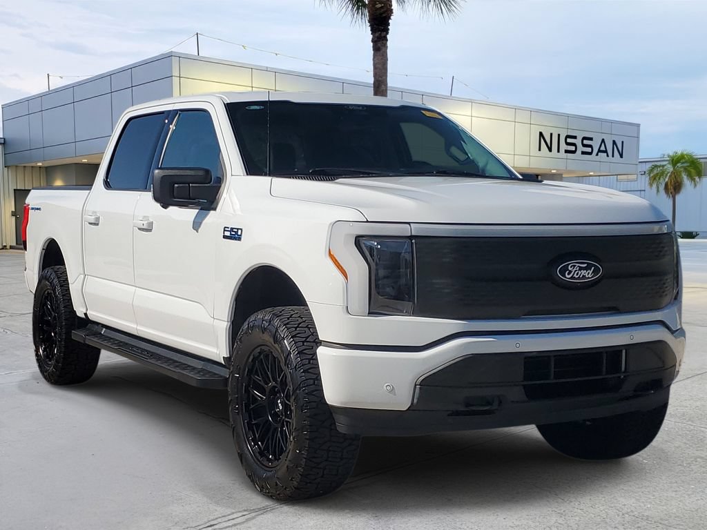 Used 2024 Ford F150 Lightning Flash AWD/4WD image 9