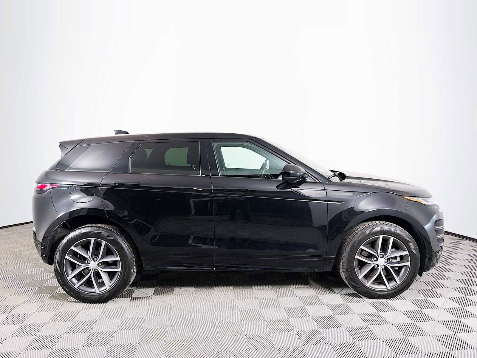 Certified 2024 Land Rover Range Rover Evoque Dynamic SE image 4