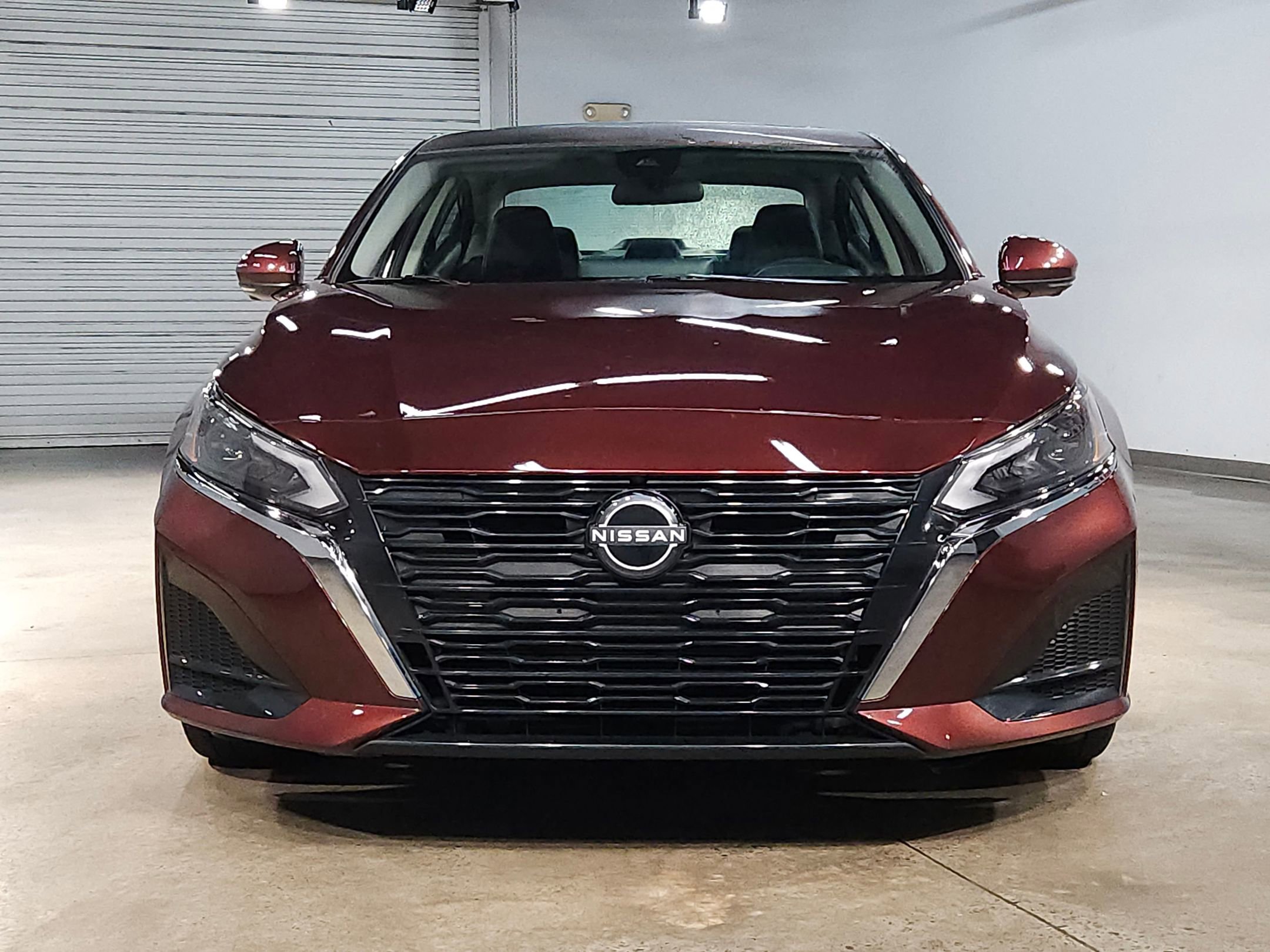 Used 2023 Nissan Altima 2.5 SL image 2