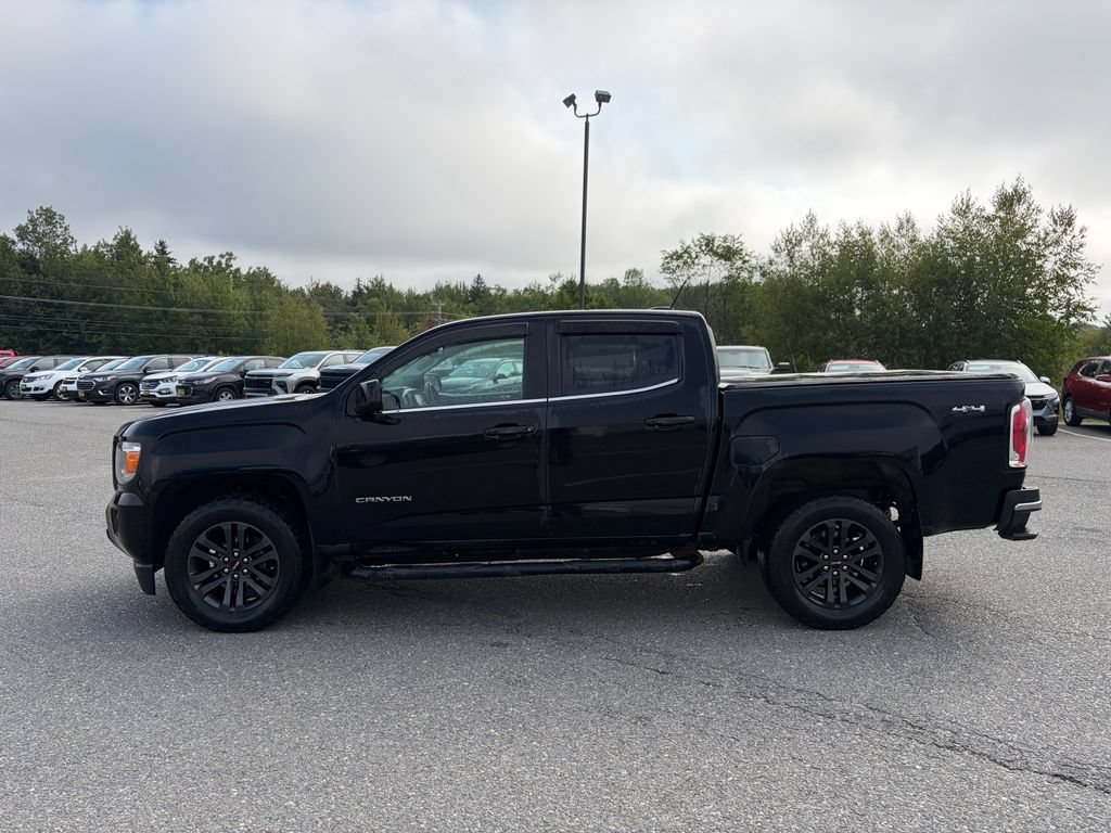 Used 2020 GMC Canyon SLE w/ Elevation Edition AWD/4WD image 3