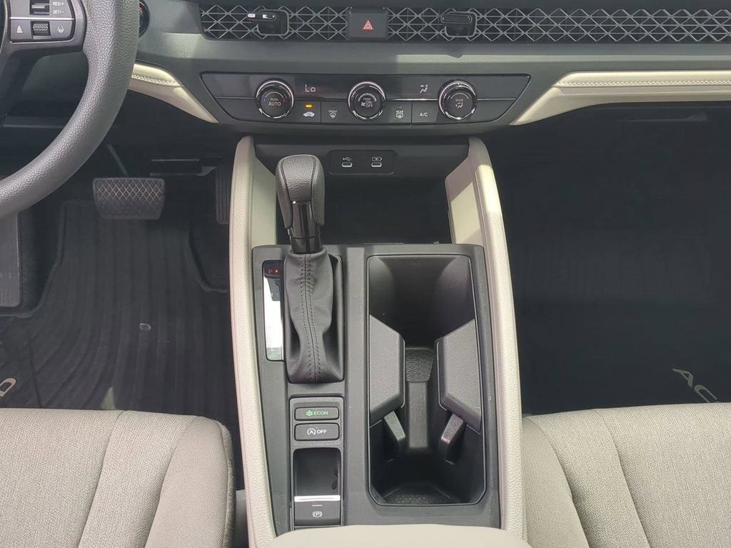 Certified 2025 Honda Accord LX image 16