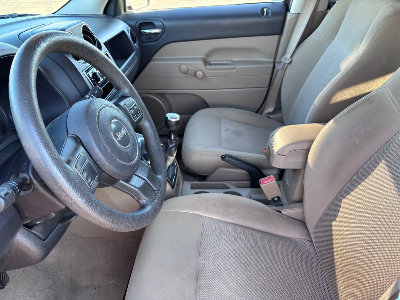 Used 2015 Jeep Patriot Sport FWD image 11